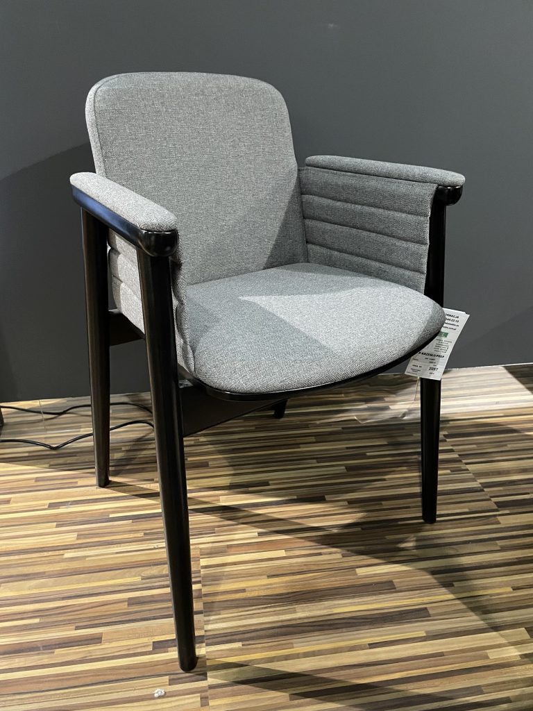 MEBLE DOSTĘPNE OD RĘKI